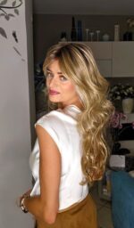 DUO KRISTA - capelli misti - riga a naturale, frontale invisibile - immagine 7