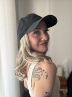 Wavy Hat Black - Cappello con capelli - immagine 2